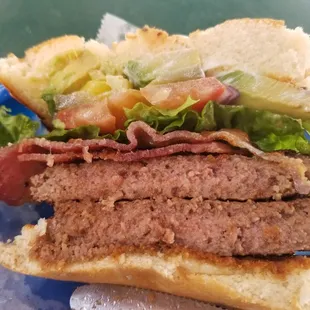 Damn good Double Buffalo Burger: Avocado, bacon extras