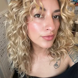 Yani Z.
