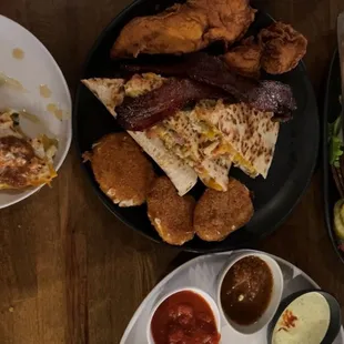 Look at all these sauces!