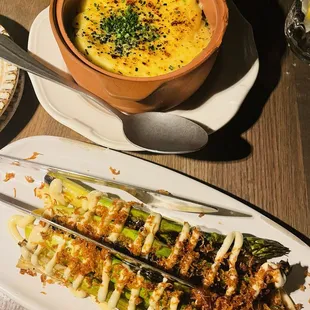 Grilled asparagus and potato puree