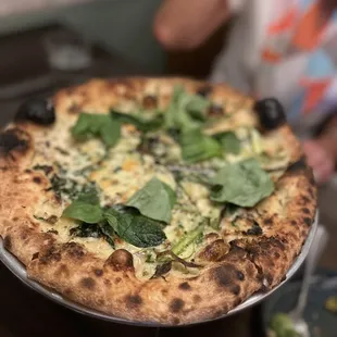 Asparagus pizza