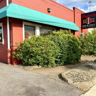 Panini's Bar &amp; Grill (Euclid, Ohio)