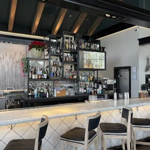 Very nice bar
