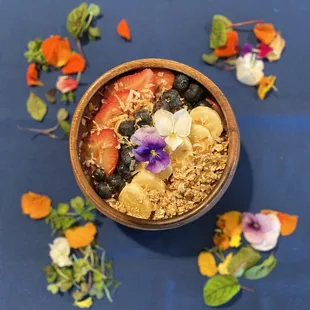 Euphoria&apos;s Beautiful Acai Bowl