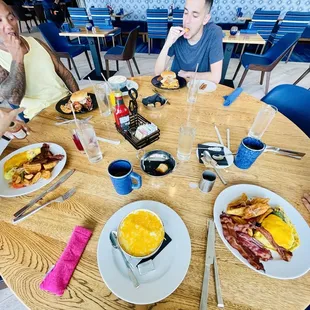 Breakfast with the family