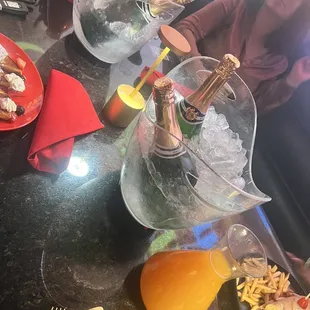 Bottomless mimosas