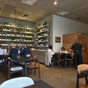 Ambiance of the restaurant