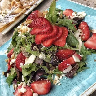 Frágola fields salad