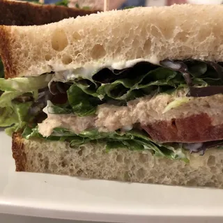 TUNA SANDWICH