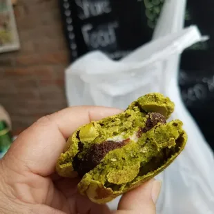 Green tea + dark chocolate. Totally fell apart.