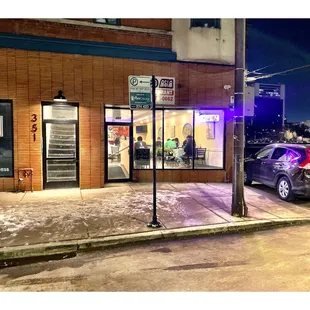 Euro Asia Restaurant @ 351 W Oak St, Chicago, IL  Great Uzbek/Russia Asia Fusion Food! Super Service. Nice&amp; Clean. Cool!