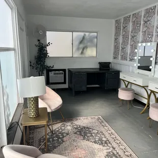 sushi and sashimi, interior