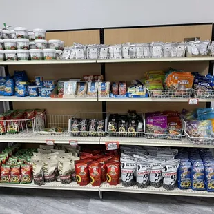 Sunflower seeds, pumpkin seeds, fruit jams and spices