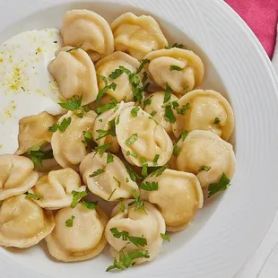 Pelmeni with sour cream,everyone must try )