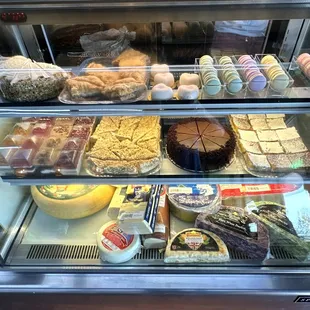 Cafe Bakery Case