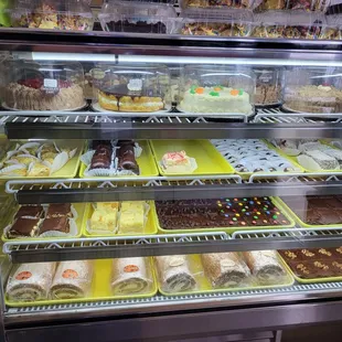 food, donuts, dough desserts