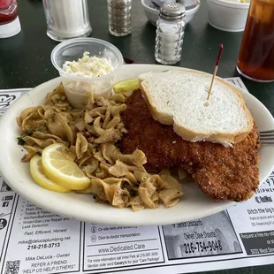 Weinerschnitzel Sandwich