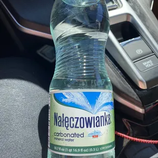 Sparkling mineral water