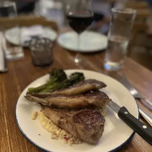 Lamb chops with couscous and broccolini