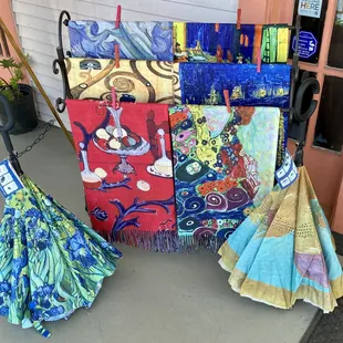 ART SHAWLS &amp; UMBRELLAS