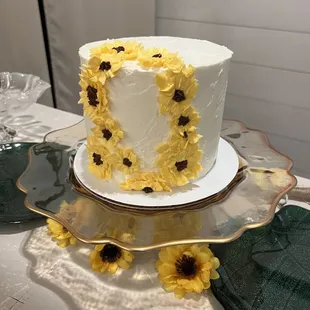 Small Wedding Cake with custom Sunflower Decor