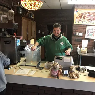 Trey making fresh lemonade.