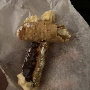 Had to throw the cannolis out they were stale and had no flavor
