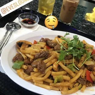 Nui xao bo ( Shaken beef pasta )
