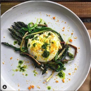 Burrata, Asparagus, shaved Bottarga