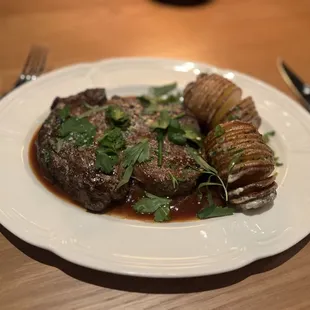 Ribeye with potatoes