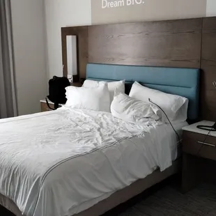 Room 5118 at the hotel (I had laid on the bed before taking the picture)