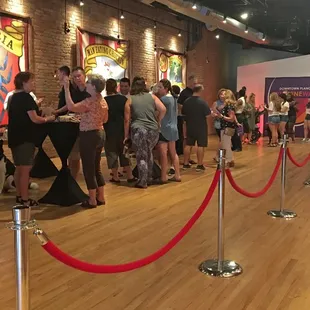 Art &amp; Wine Walk