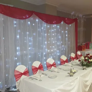 Head Table Pipe &amp; Drape is the perfect addition to any event decor'!   Perfect for weddings, quinceaneras, birthdays,sweet 16,