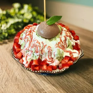 Matcha Strawberry Snow Cake