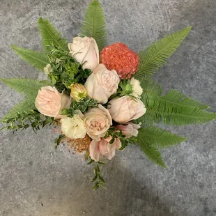 And if smellavision existed, that wouldn't disappoint either...this beauty smells intoxicating