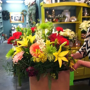 I got this beautiful arrangement for Thanksgiving holiday and WOW! Thanks Jennifer