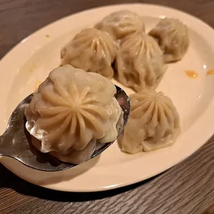 steamed lamb momos