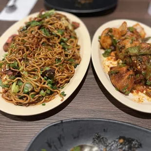 Chilli Chicken Chili Momo and chicken schezwen chow mein