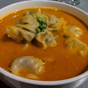 Everest Jhol Momos