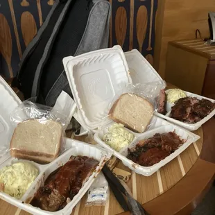 Ribs and brisket llumch plates