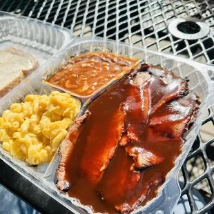 Brisket plate w mac n cheese  , baked beans