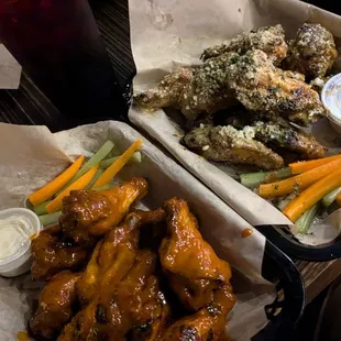 chicken wings, poultry, bbq chicken, chicken wings and fried chicken, fried chicken, fried chicken wings, chicken, food, bbq wings