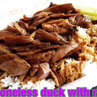 New style! Boneless duck with rice and lettuce come with amazing sauce!