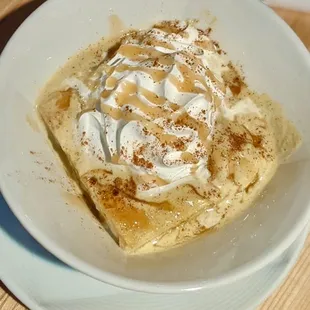 Italian Almond Toasted Cream Cake