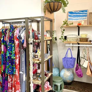 art, vintage, Hawaiian muumuu, and more @everydaybetter_by_greenmeadows