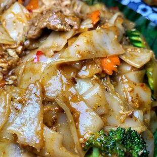 a plate of stir fried vegetables