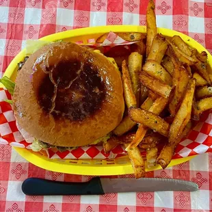 Incredible burger &amp; fries!!