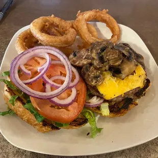 Mushroom Cheeseburger