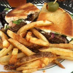 The oh so yummy Athena sandwich with lamb.