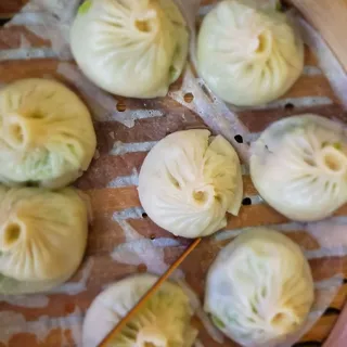 20. Shrimp with Loofah Soup Dumplings